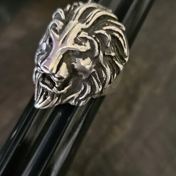 Vintage Sterling Silver Lions Head Ring - Picture 4 of 5